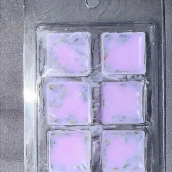 💜💜 BUY NOW 💜💜 Hand Crafted By Me All Natural Soy Lavender Wax Melts - Picture 1 of 3